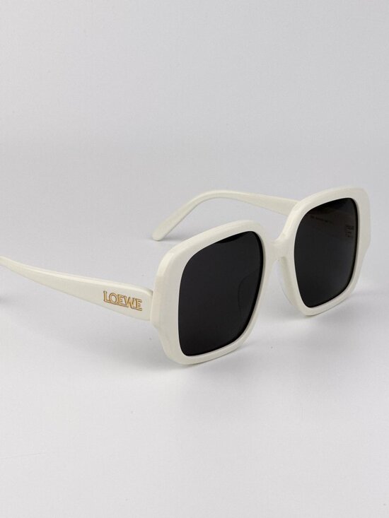 Loewe Women Sunglasses – Ivory Smoke Square (LW40134U 25A) – New & Authentic main image 7